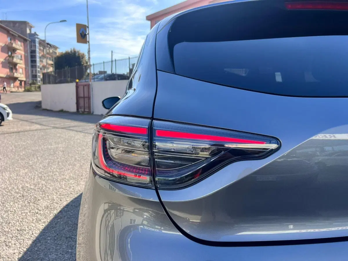 Renault Clio usata a Messina (20)