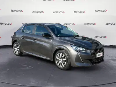 Peugeot 208 PureTech 75 Stop&amp;Start 5 porte Active del 2023 usata a Verona