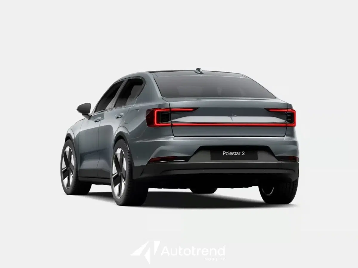 Polestar Polestar 2 nuova a Bari (12)