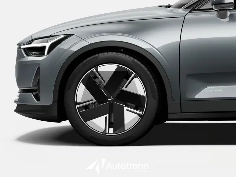 Polestar Polestar 2 nuova a Bari (16)