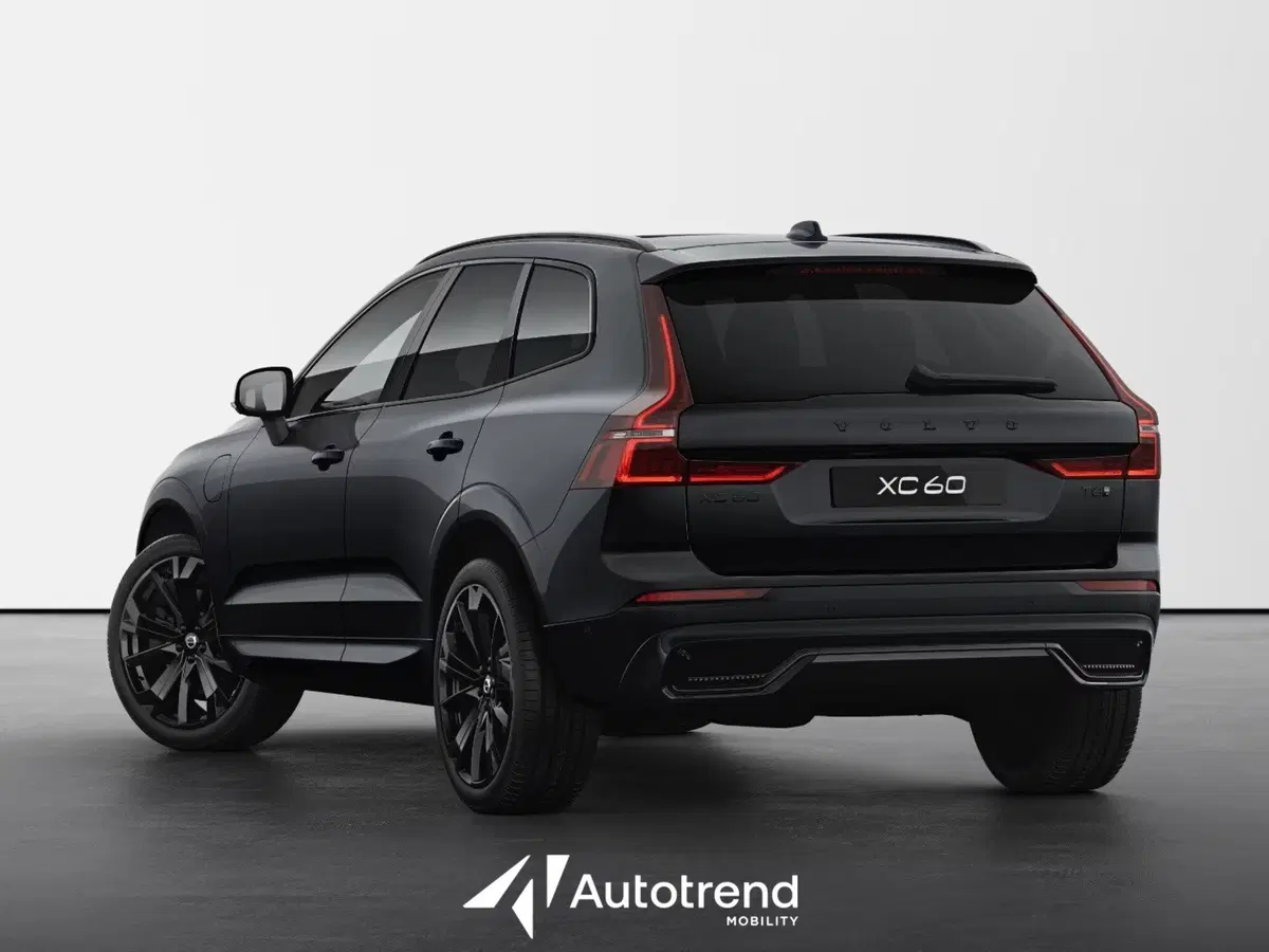 Volvo XC60 usata a Bari (10)