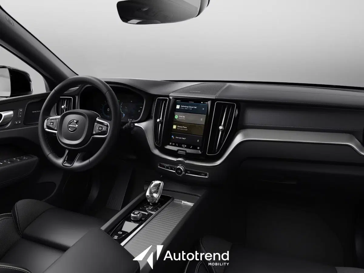 Volvo XC60 usata a Bari (15)