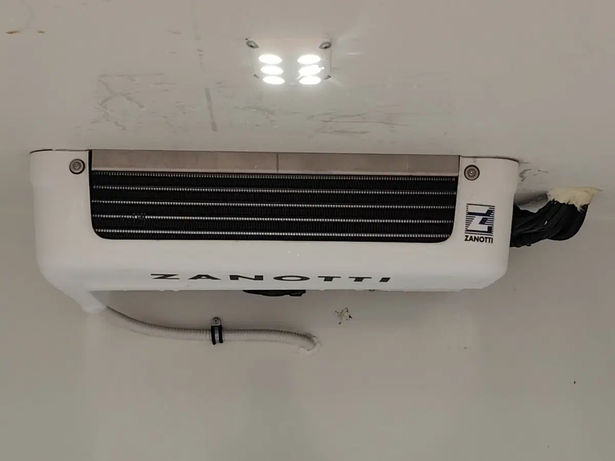 Ford Transit Custom Furgone usata a Como (13)