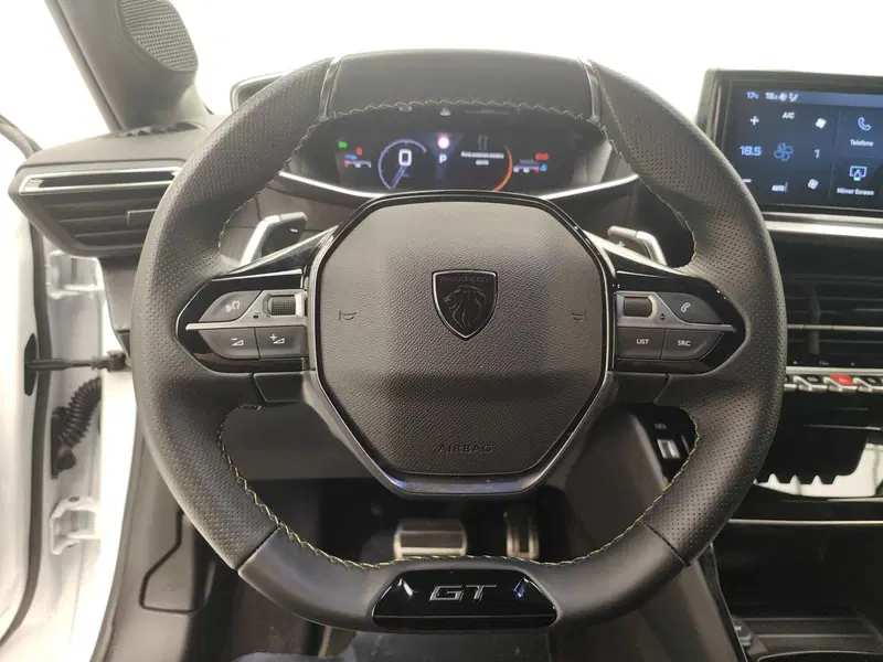Peugeot 208 usata a Como (16)
