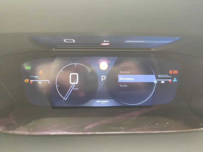 Peugeot 208 usata a Como (8)
