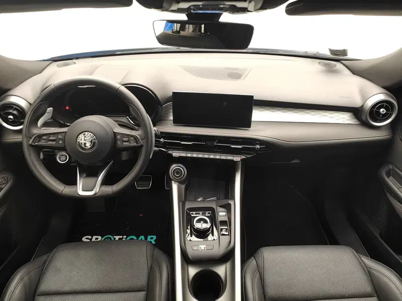 Alfa Romeo Tonale usata a Como (7)