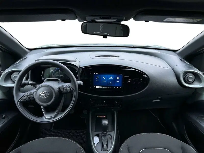 Toyota Aygo X usata a Sondrio (14)