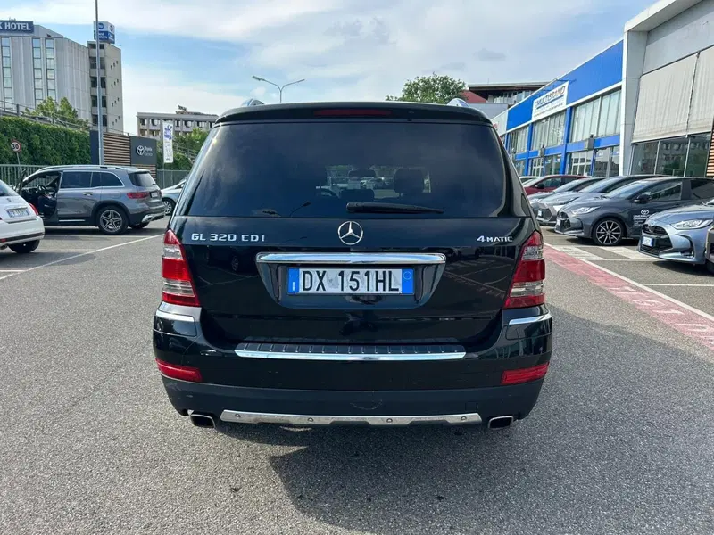 Mercedes-Benz GL usata a Piacenza (8)
