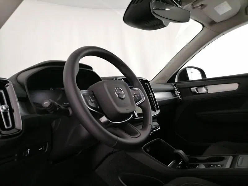Volvo XC40 usata a Roma (12)