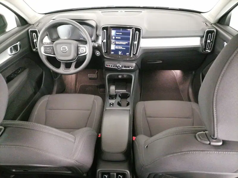 Volvo XC40 usata a Roma (9)