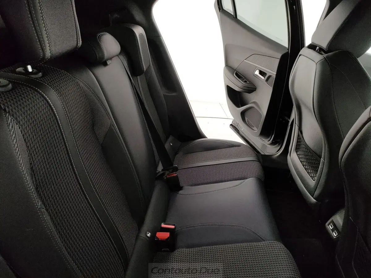 Peugeot 2008 usata a Caserta (11)