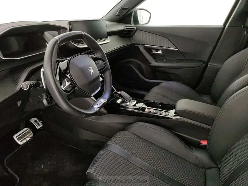 Peugeot 2008 usata a Caserta (18)