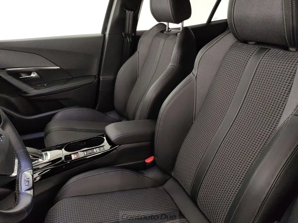 Peugeot 2008 usata a Caserta (19)