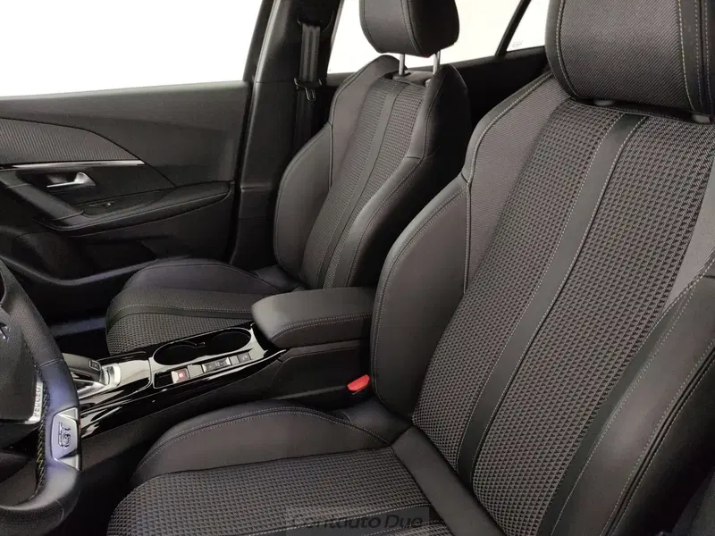 Peugeot 2008 usata a Caserta (19)