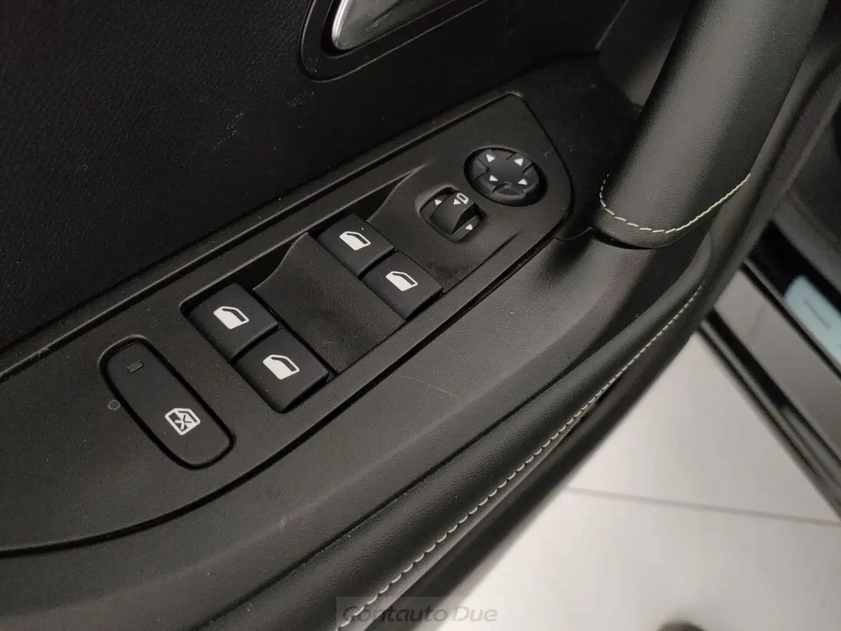 Peugeot 2008 usata a Caserta (20)
