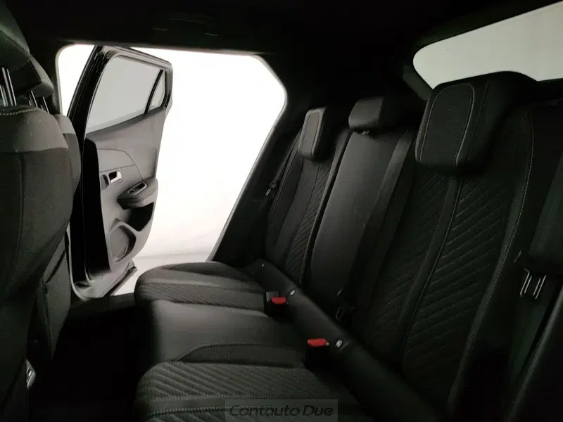 Peugeot 2008 nuova a Caserta (14)