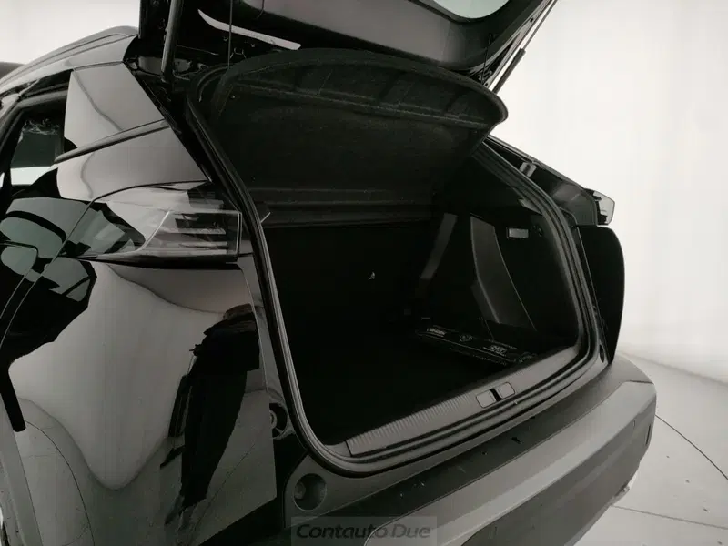 Peugeot 2008 nuova a Caserta (9)