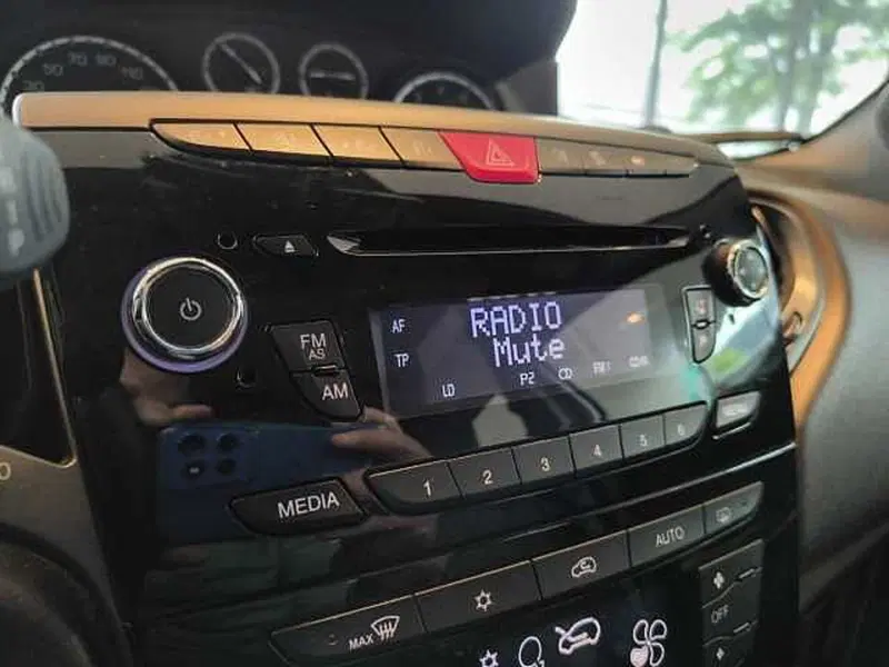 Lancia Ypsilon usata a Forlì-Cesena (13)