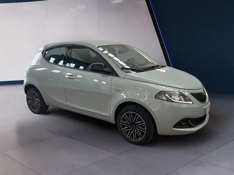 Lancia Ypsilon usata a Torino (2)