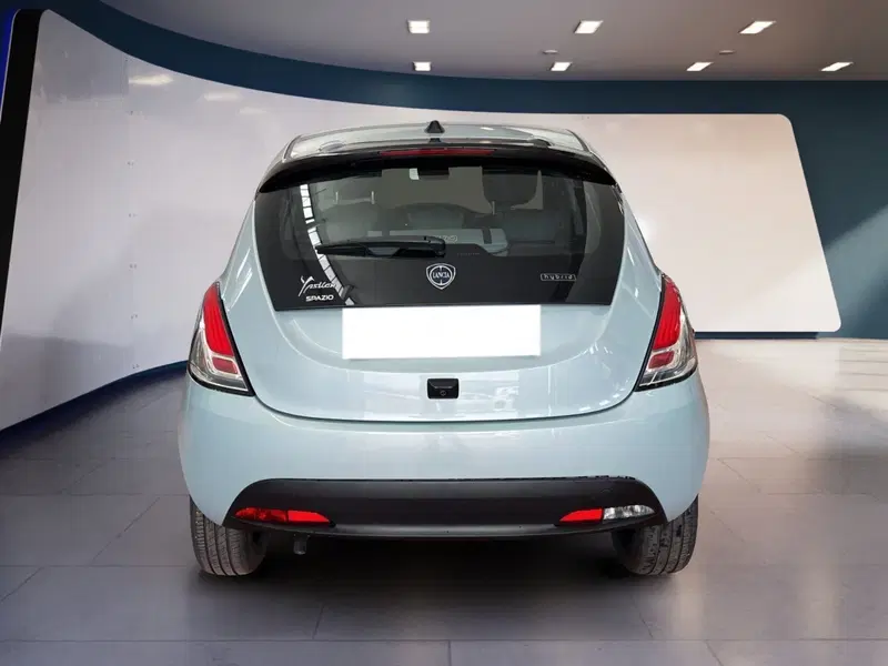 Lancia Ypsilon usata a Torino (5)