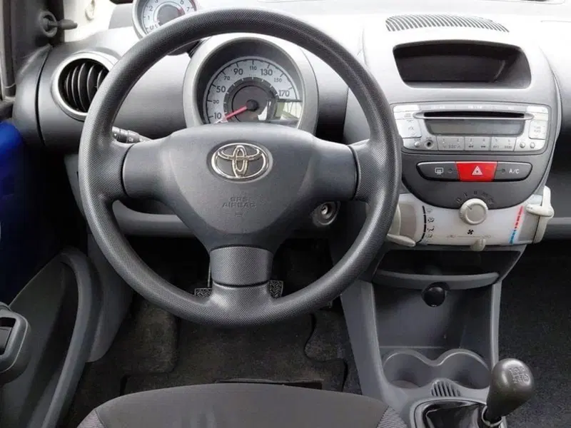 Toyota Aygo usata a Cagliari (7)