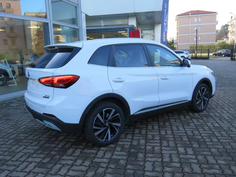 Mg ZS nuova a Monza e Brianza (6)