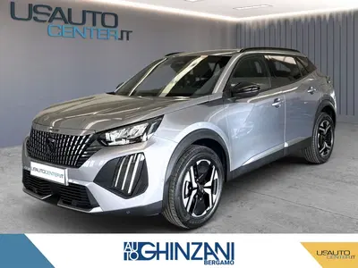 Peugeot 2008 1.2 turbo Allure 100cv nuova a Bergamo