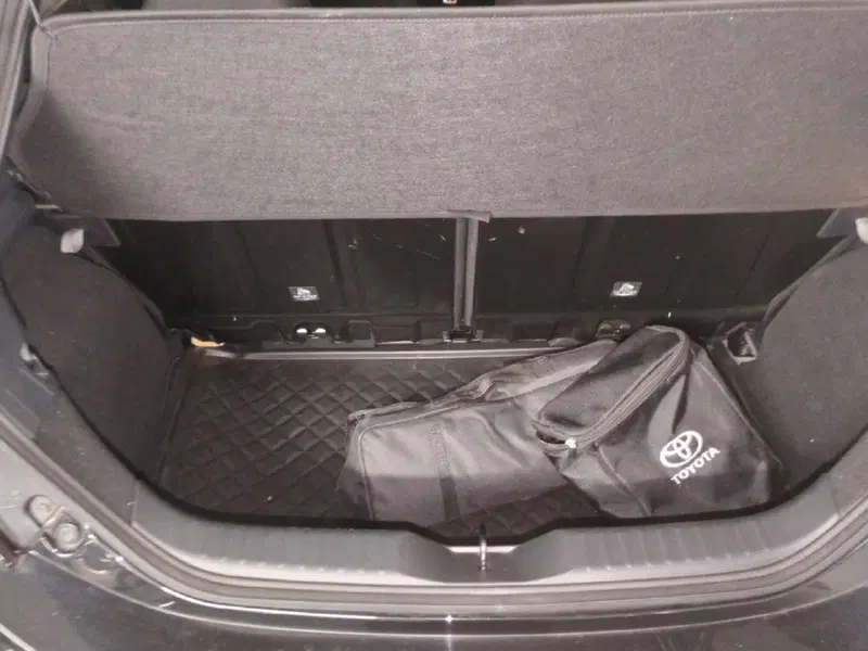 Toyota Aygo X usata a Milano (9)