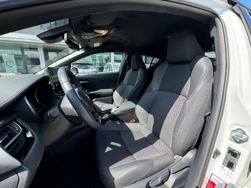 Toyota Toyota C-HR usata a Modena (13)