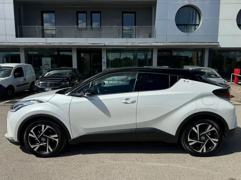 Toyota Toyota C-HR usata a Modena (9)