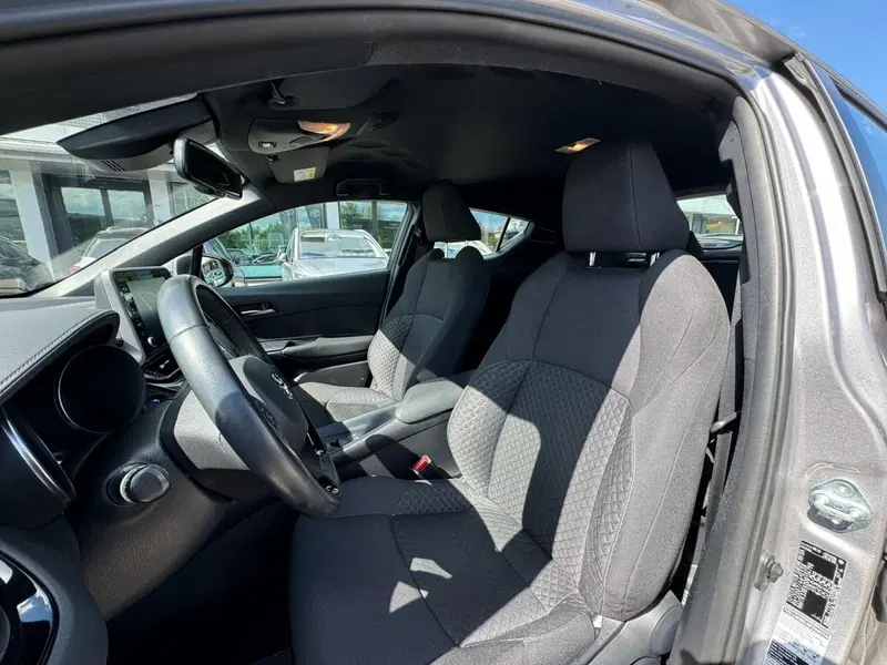 Toyota Toyota C-HR usata a Modena (13)