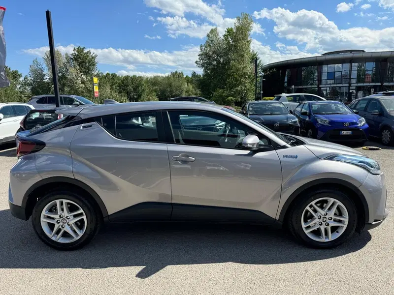 Toyota Toyota C-HR usata a Modena (5)