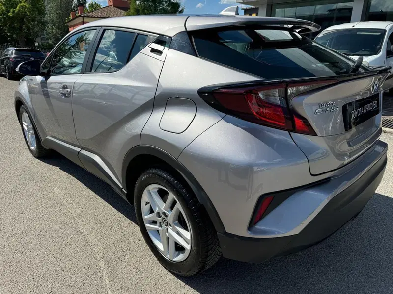 Toyota Toyota C-HR usata a Modena (8)