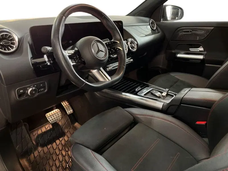 Mercedes-Benz GLA SUV usata a Lecce (10)