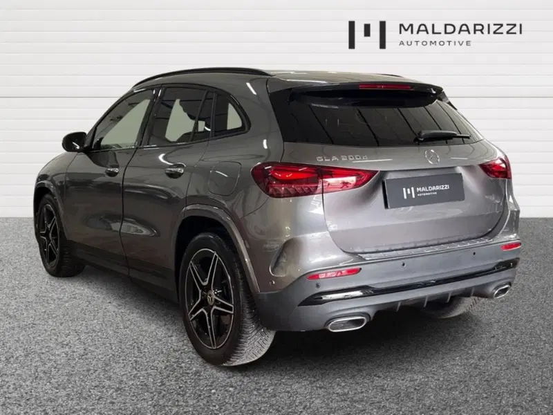 Mercedes-Benz GLA SUV usata a Lecce (4)