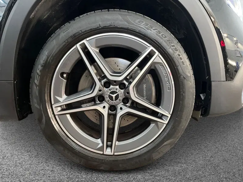 Mercedes-Benz GLB usata a Bari (6)