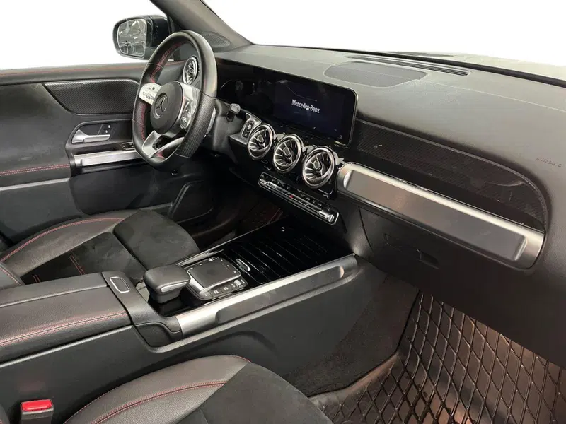 Mercedes-Benz GLB usata a Bari (9)