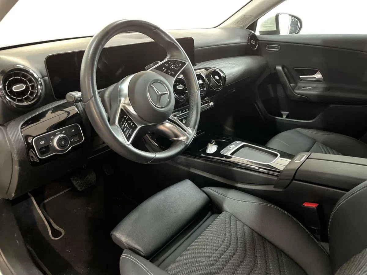 Mercedes-Benz Classe A usata a Bari (10)