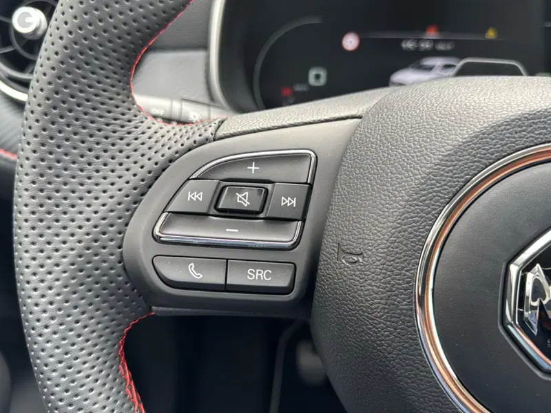 Mg ZS nuova a Ferrara (14)