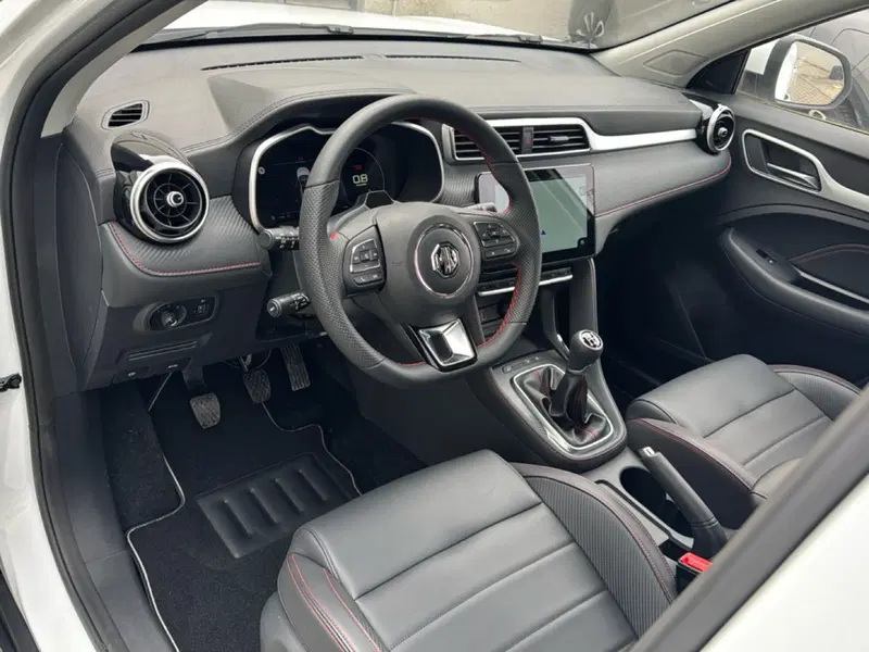 Mg ZS nuova a Ferrara (16)