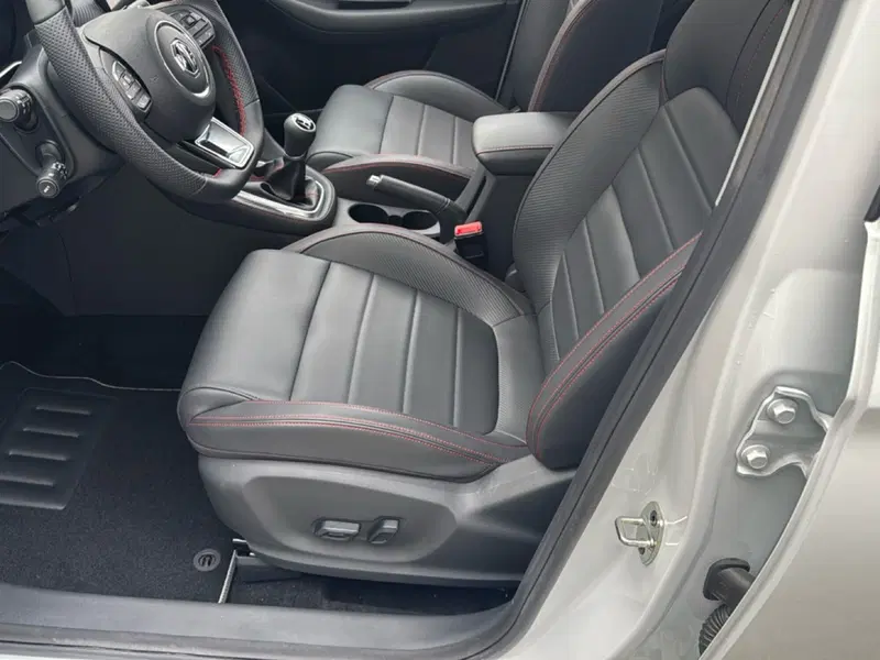 Mg ZS nuova a Ferrara (9)