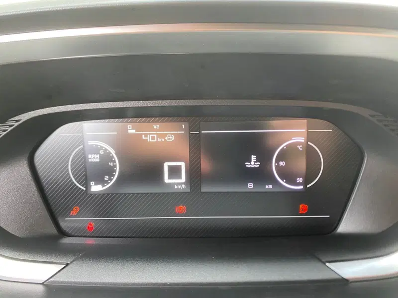 Peugeot Partner Furgone nuova a Bari (17)