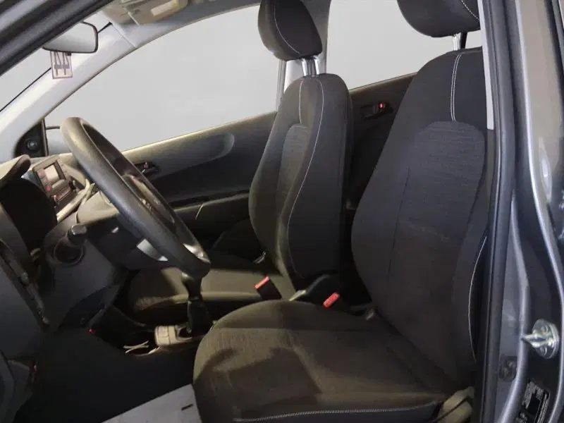 Kia Picanto usata a Genova (9)