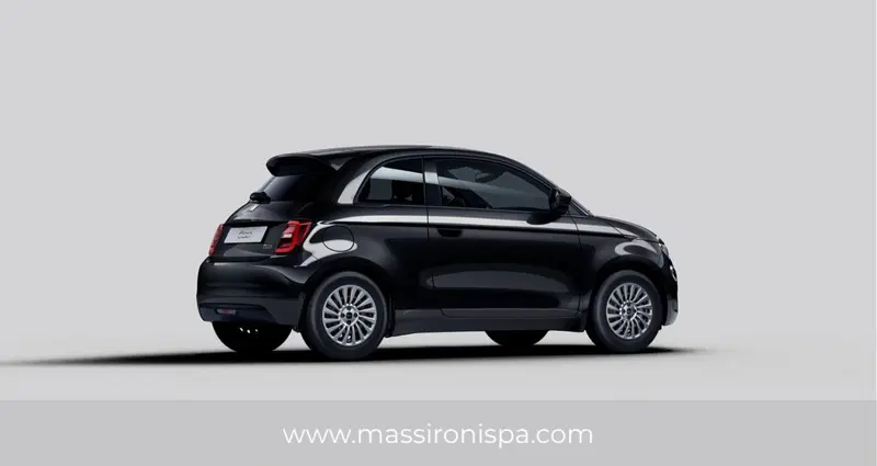 Fiat 500 Cabrio nuova a Milano (3)