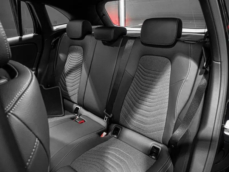 Mercedes-Benz GLA SUV nuova a Ancona (13)