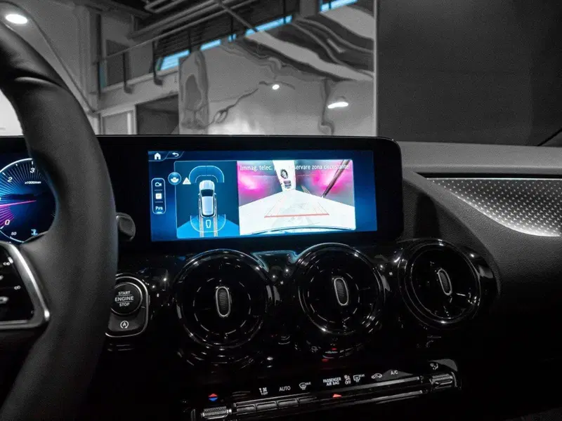 Mercedes-Benz GLA SUV nuova a Ancona (15)