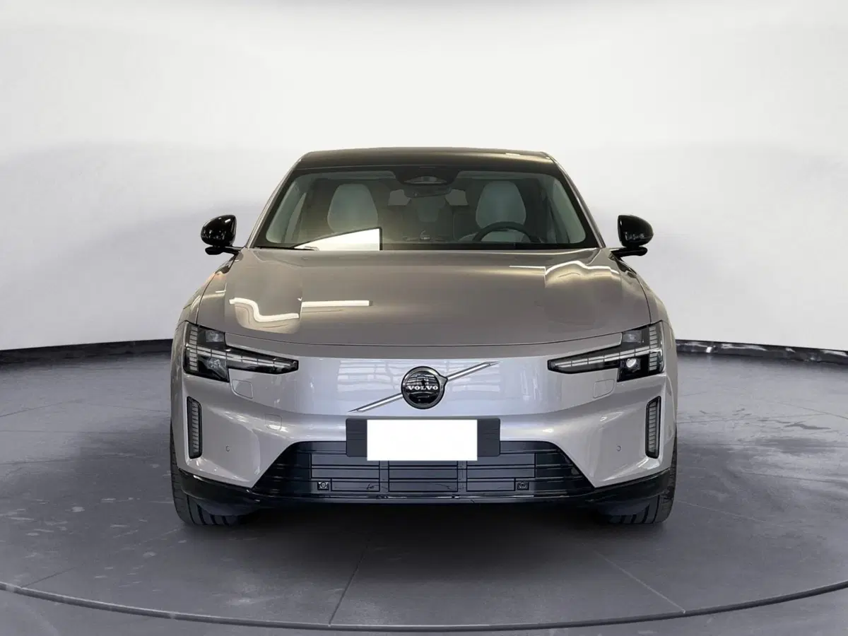 Volvo ES90 nuova a Como (2)