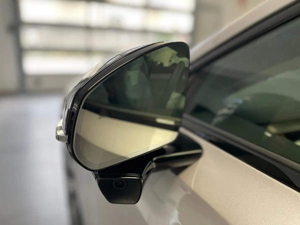 Volvo ES90 nuova a Como (20)