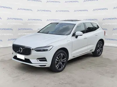 Volvo XC60 T6 Recharge AWD Plug-in Hybrid Inscription Expression del 2022 usata a Como