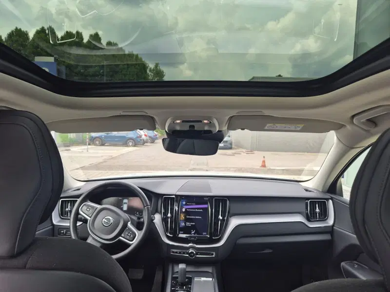 Volvo XC60 usata a Como (9)